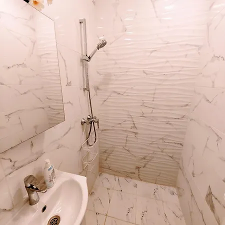 Two-bedroom In The Center Apartament Warna